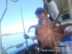 갯바위돌문어 개인4kg외 1100g1000g1000g900g외 전원 대물손맛~