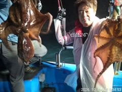 4일,군산 왕문어~부쩍커진 덩치급 문어들~오늘도 굿~실시간~군산낚시프라자 임마누엘호